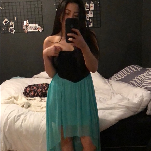 Black and teal high low flowy dress - Picture 2 of 6