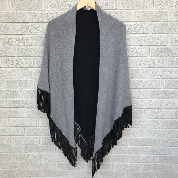 Puro Cashmere Sweaters - Puro Cashmere Sweater Shawl With Fringe