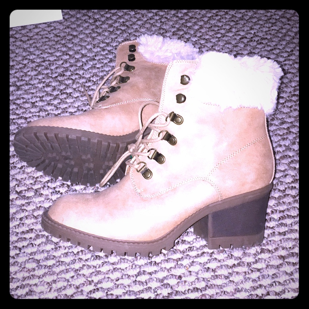 Women’s boots! ❌SOLD❌