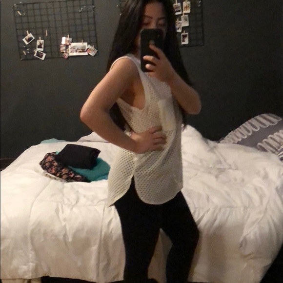 White sporty chic too Banana Republic - Picture 2 of 4