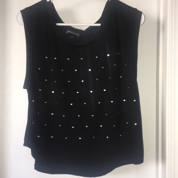 Cute tank top with heart gems - Picture 1 of 5