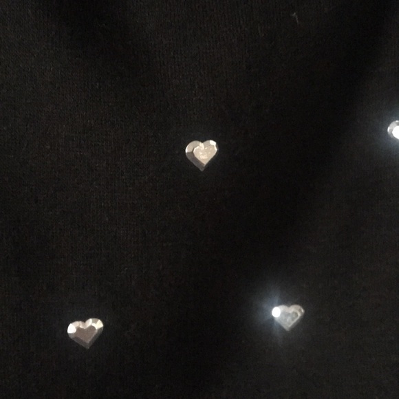 Cute tank top with heart gems - Picture 3 of 5