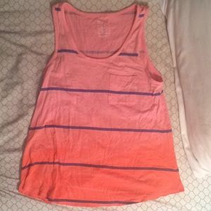 🎉 Gap ombré striped tank top