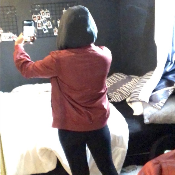 Rusty orange bomber jacket with grey hood - Picture 5 of 6