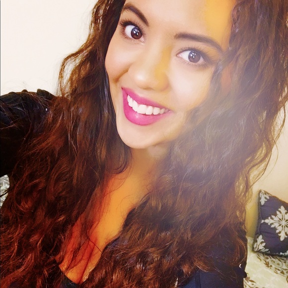 Meet your Posher, Leanne - Picture 1 of 1