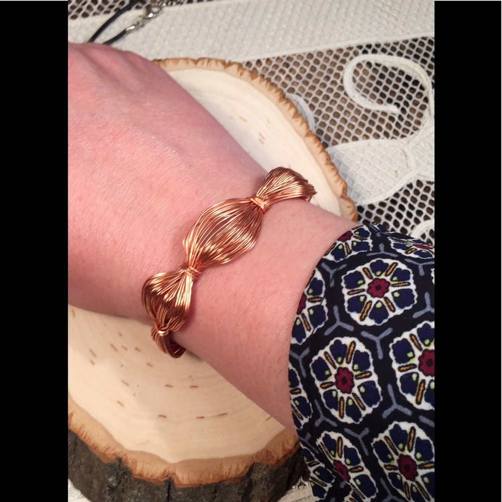 Handmade copper bracelet shiny weaves NWT small - Picture 2 of 8