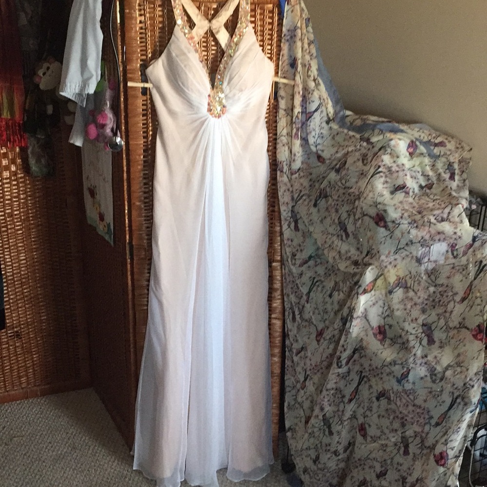 🥂NWOT White/Champagne Gown