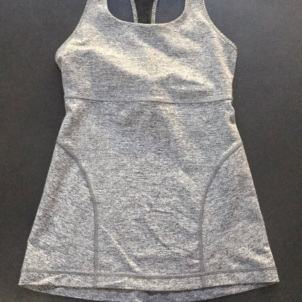 Lululemon tank
