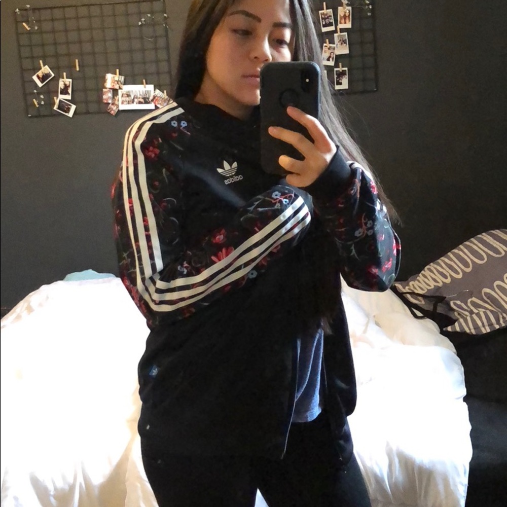 Beautiful limited adidas jacket!