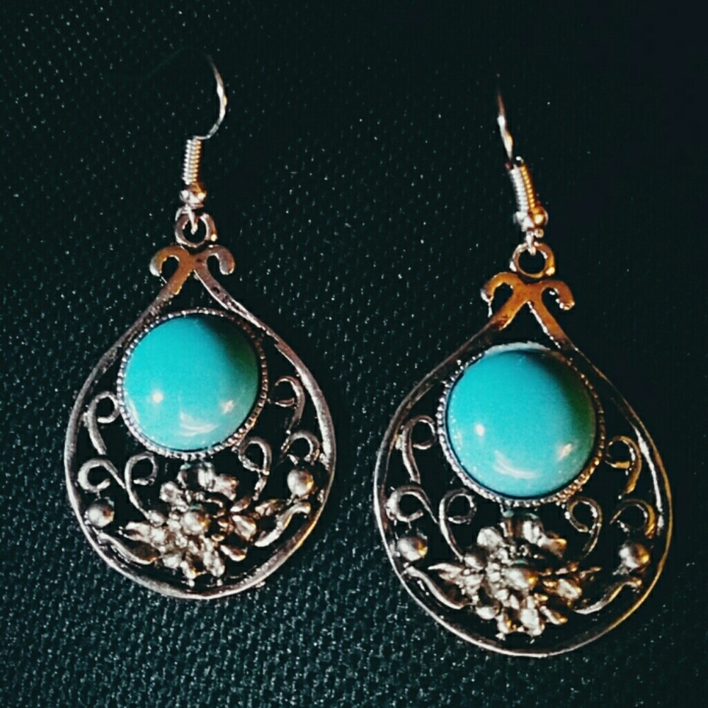 Silver plated, turquoise color stone drop Earrings