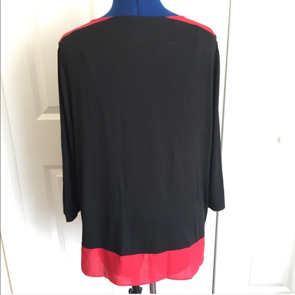 Black and Red Pattern Tunic Top - Picture 3 of 6