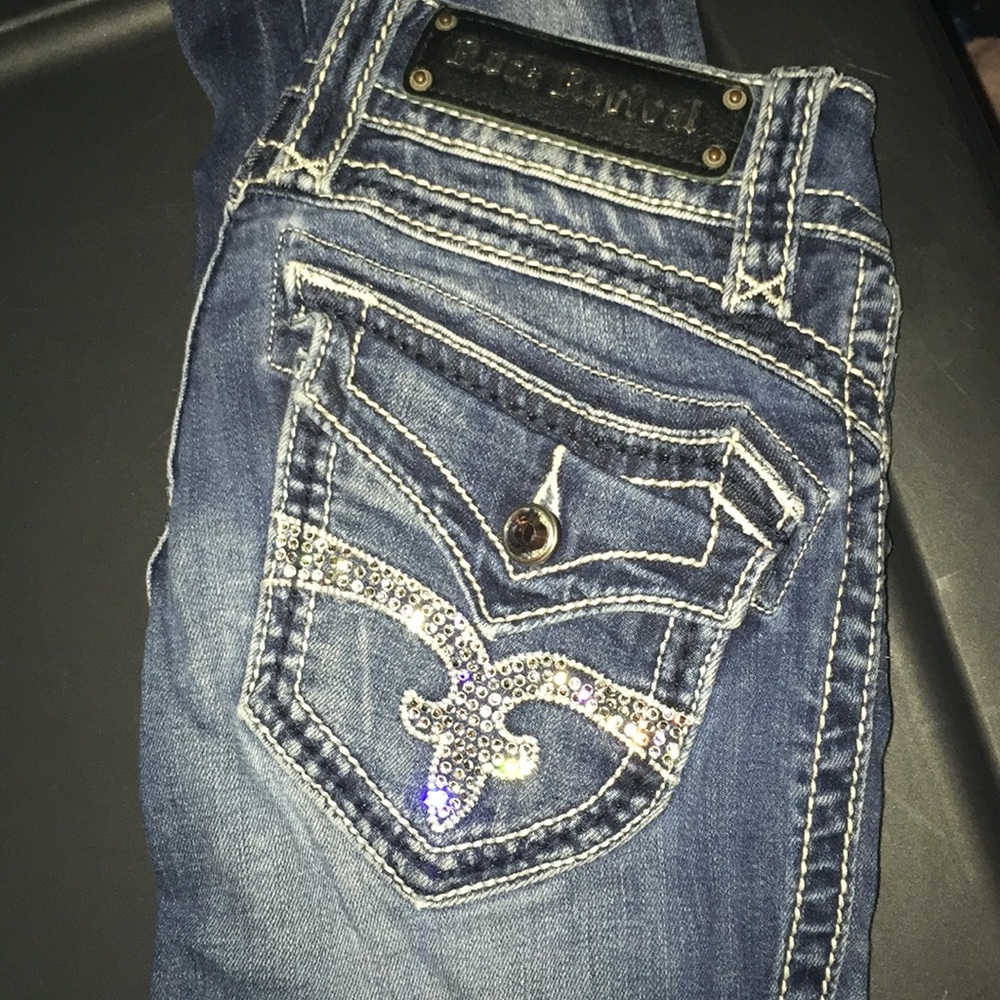 Scarlet straight leg