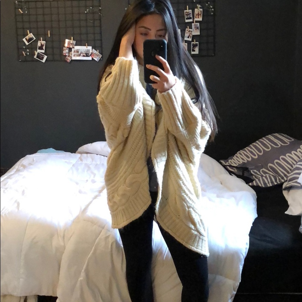 COZY cream chunky knit cardigan