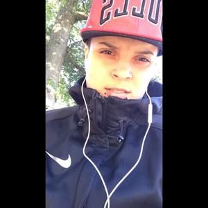 Meet your Posher, Mara