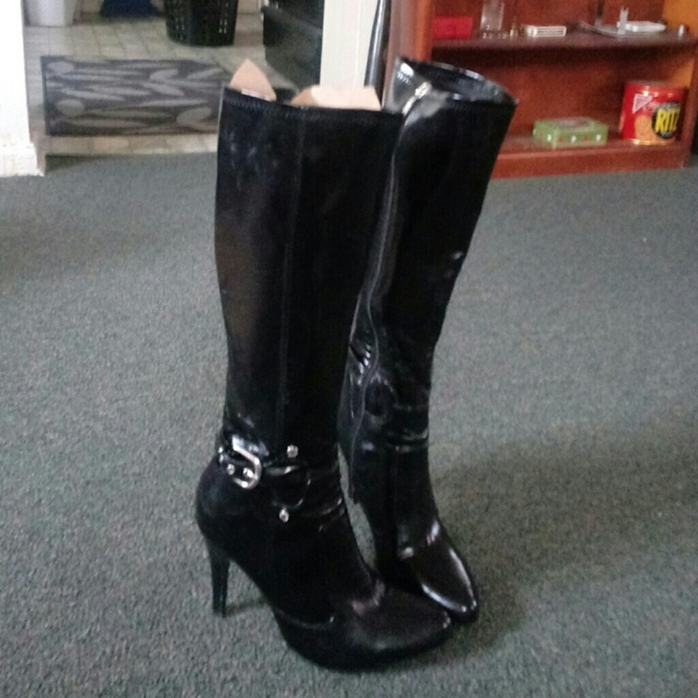 Marc Fisher high heeled boots