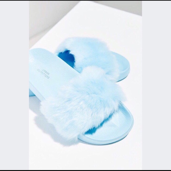 Blue Faux Fur Urban Outfitters Slides - Picture 1 of 3