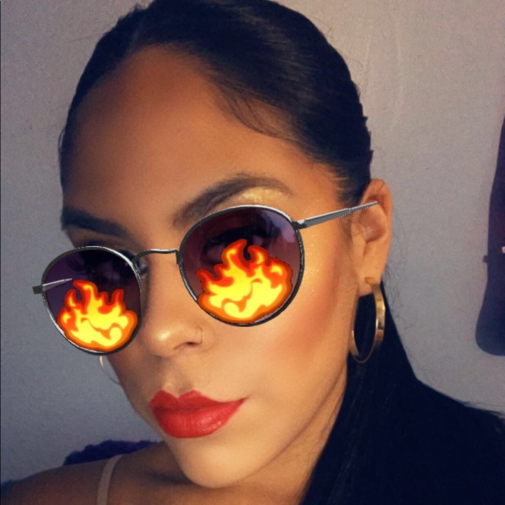 Meet your Posher, Myrella