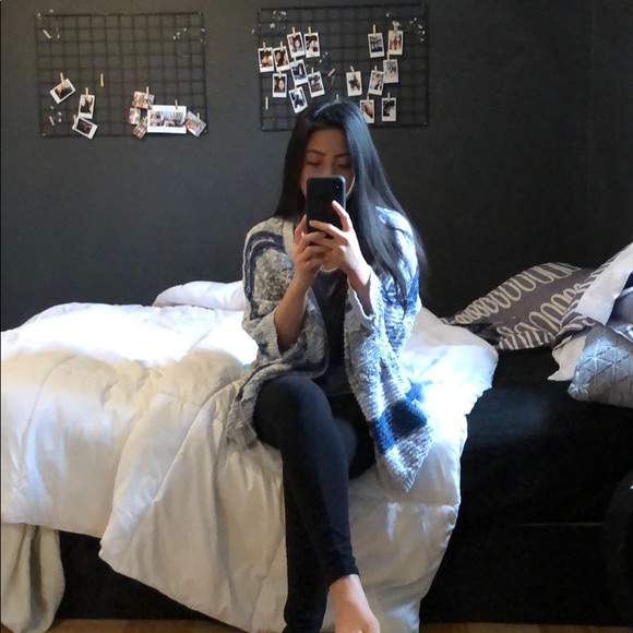 Cozy soft blue cardigan - Picture 2 of 6