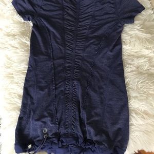 Lululemon Sz2 silver bullet shirt