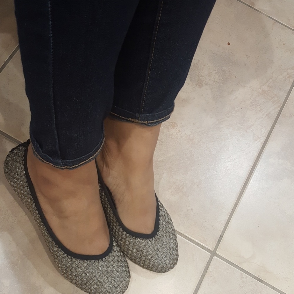 BM bernie mev. Flats. NWOT