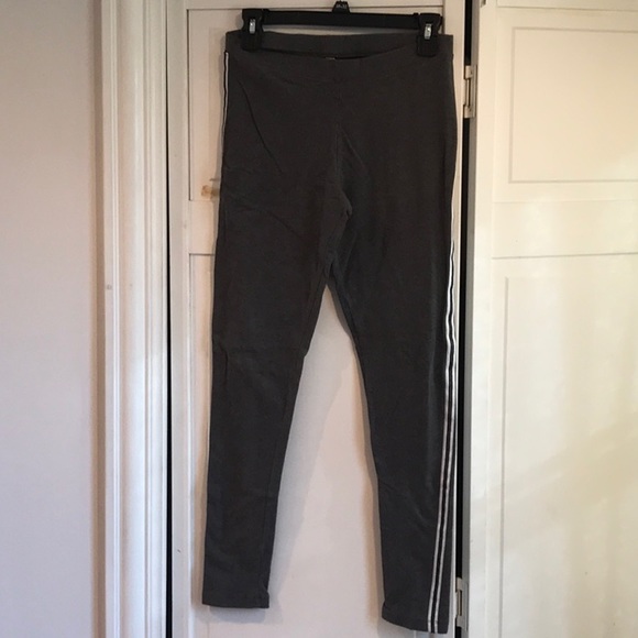 Victoria’s Secret tuxedo yoga pants - Picture 2 of 3