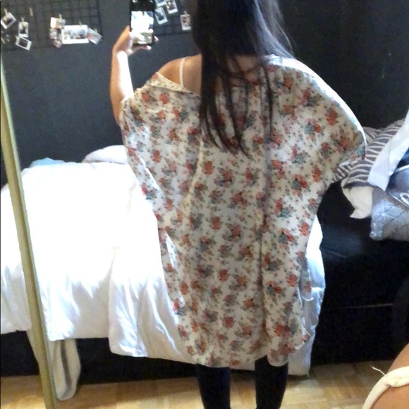 Floral white kimono - Picture 4 of 6