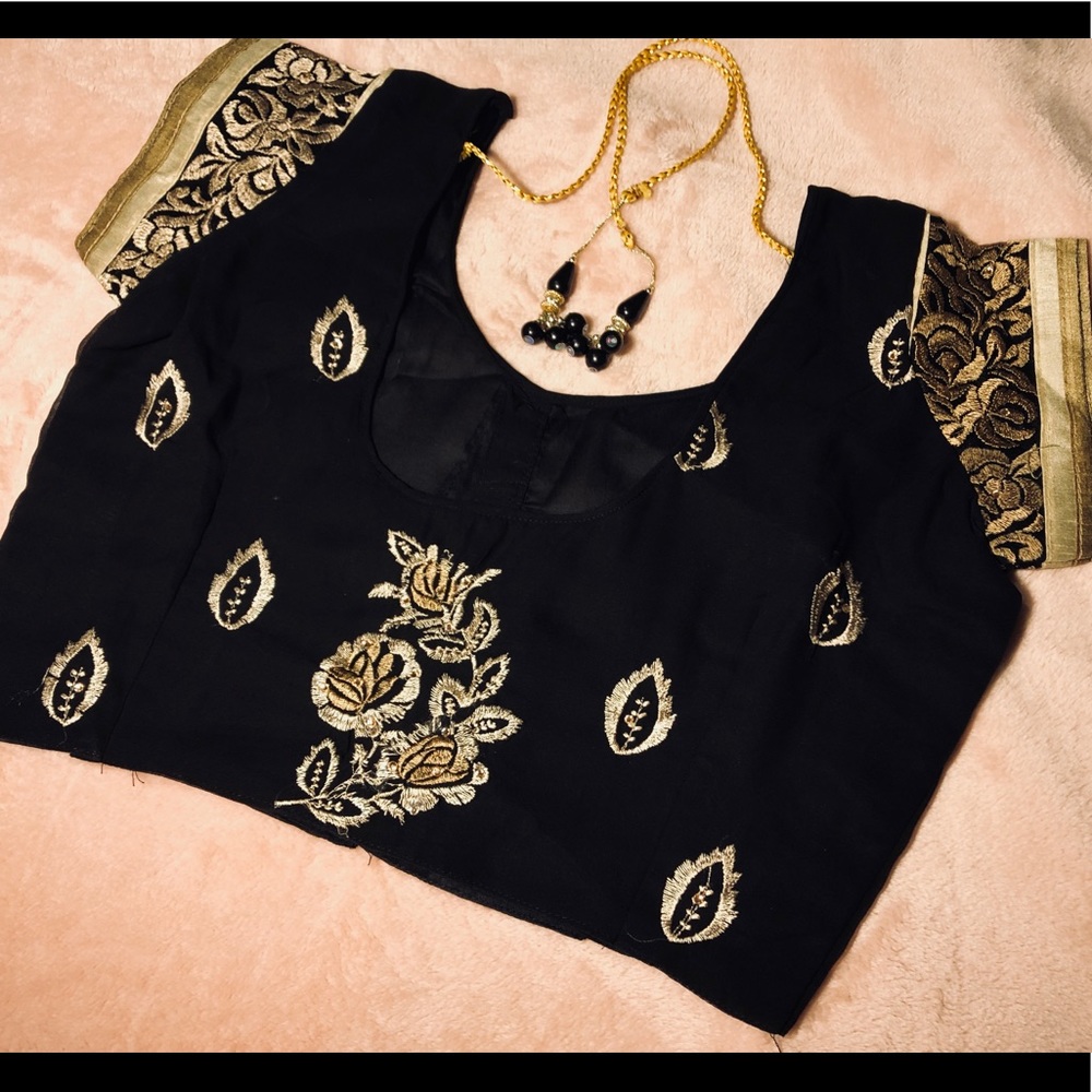 NWOT Black & Gold Sari Blouse