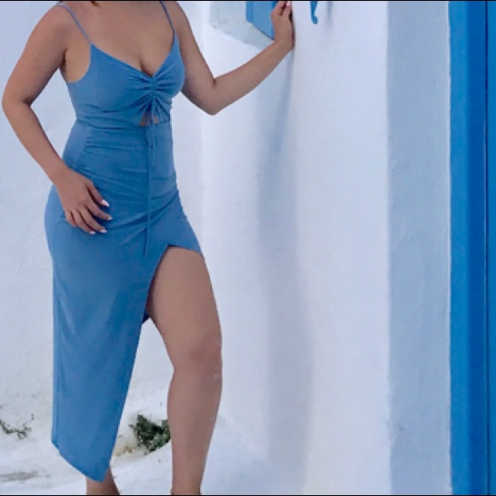 Blue asymmetrical dress 👗