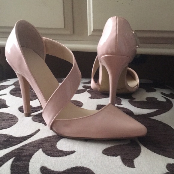 Neutral Heels - Picture 2 of 3