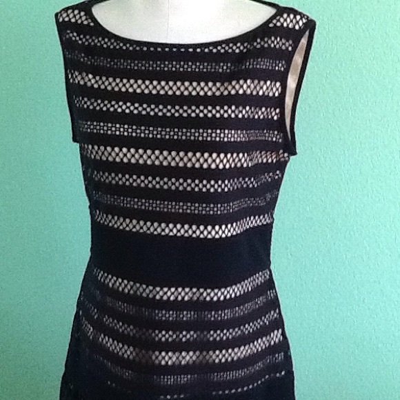 Final saleNew Size 10 black lace dress - Picture 2 of 8