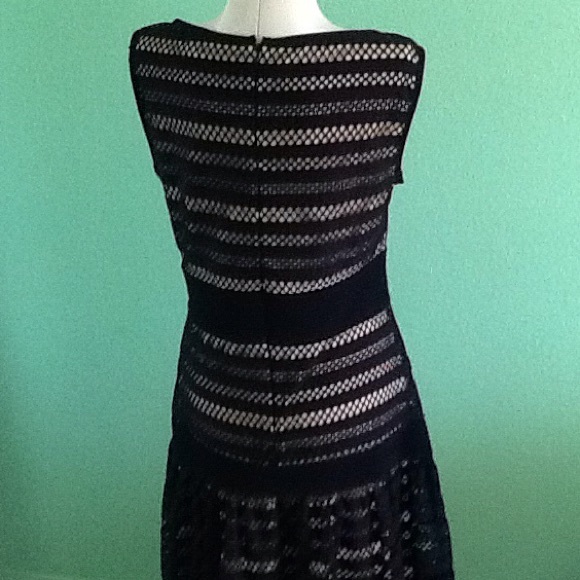Final saleNew Size 10 black lace dress - Picture 4 of 8