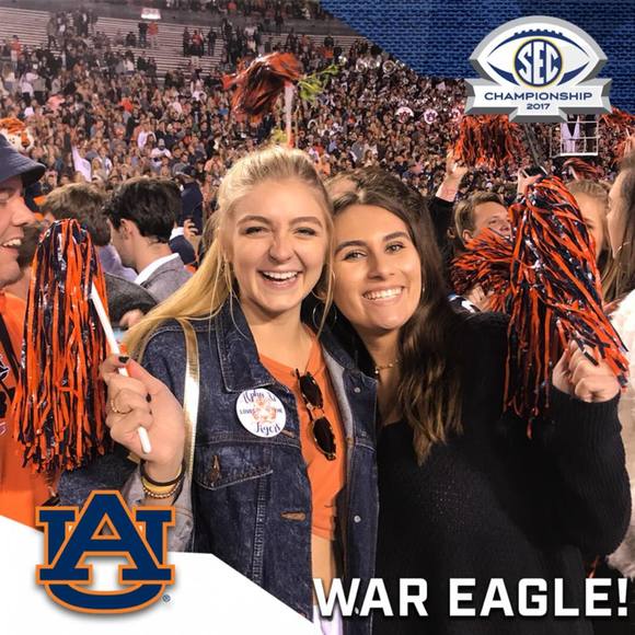 Meet your Posher, Nicole - Picture 1 of 1