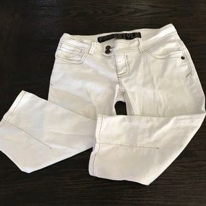 Winter white Jean Capri could wear w boots