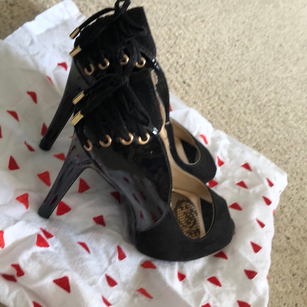 Sexy Guess heels