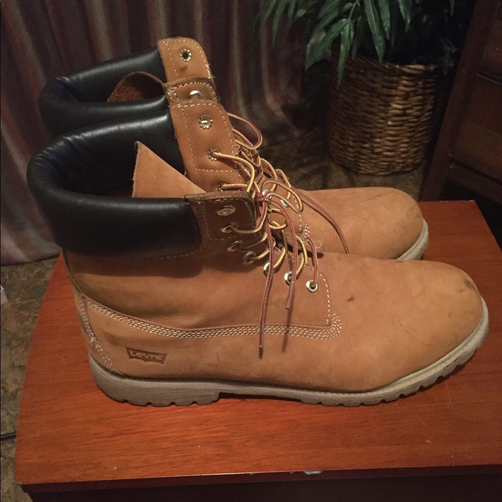 Men’s Levi Boots