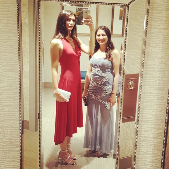 Meet your Posher, Sara - Picture 4 of 4