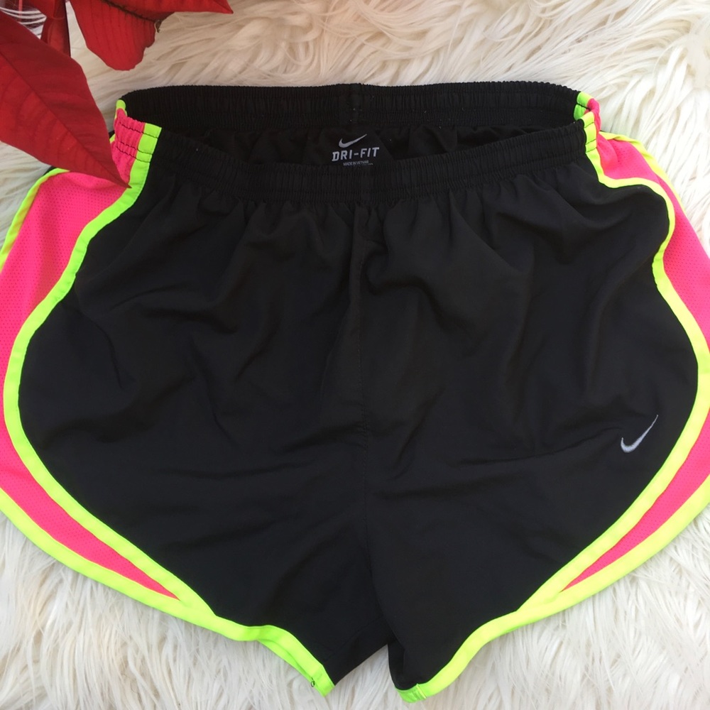 ✔️Nike Dri-Fit active shorts