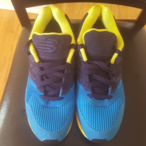 Men Gym shoes - Picture 1 of 6