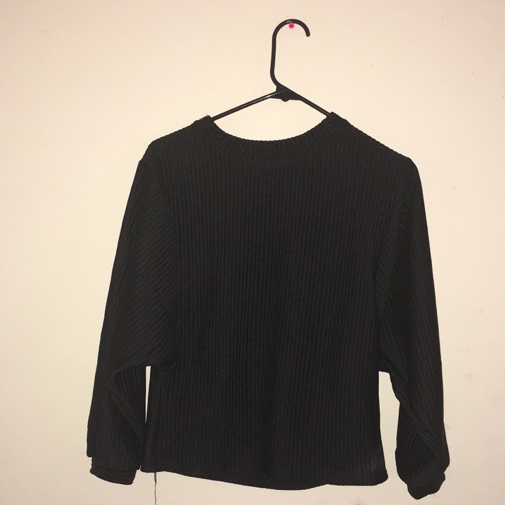 Black Crop Top Ribbed Sweater