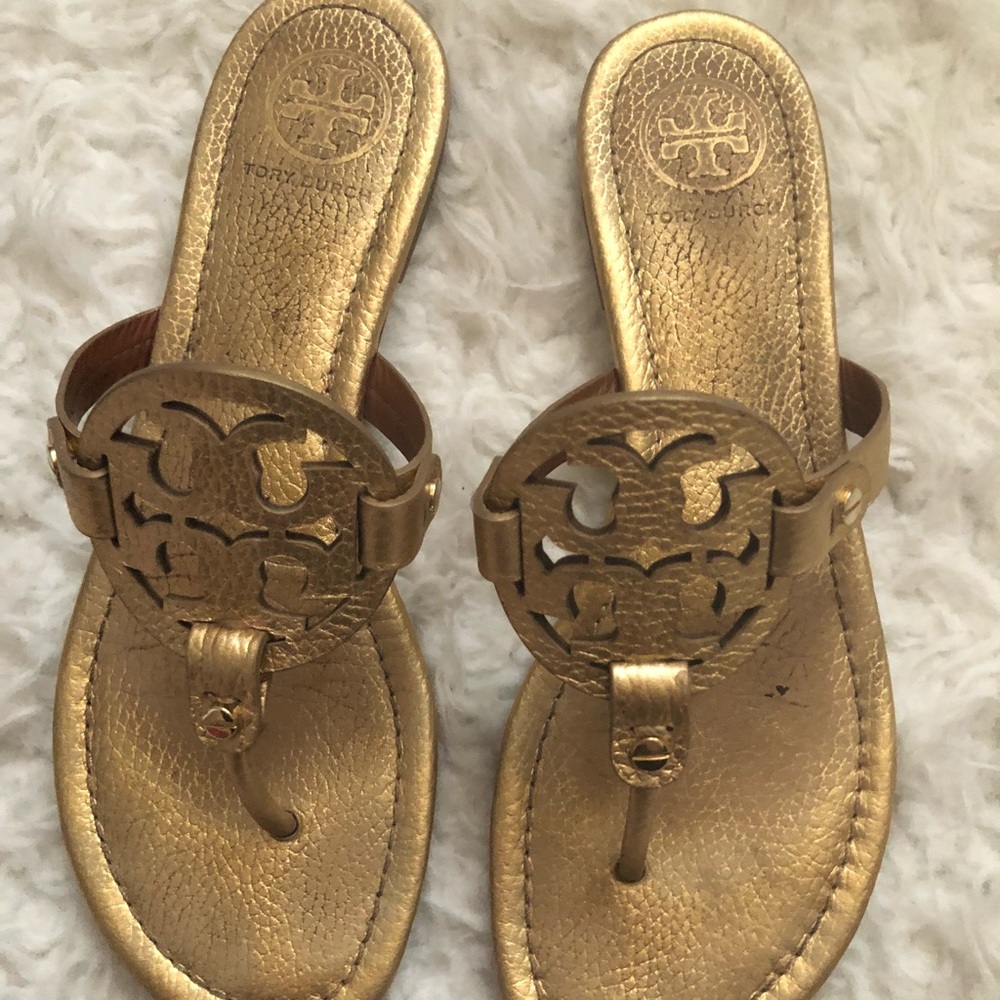 Tory Burch Miller  size 8 gold
