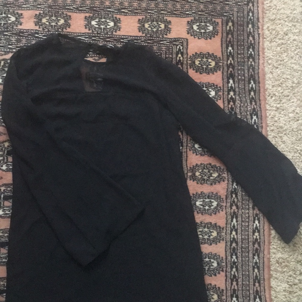 Lulu’s bell sleeve shift dress