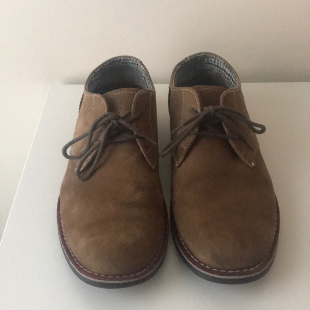 Men’s brown shoes
