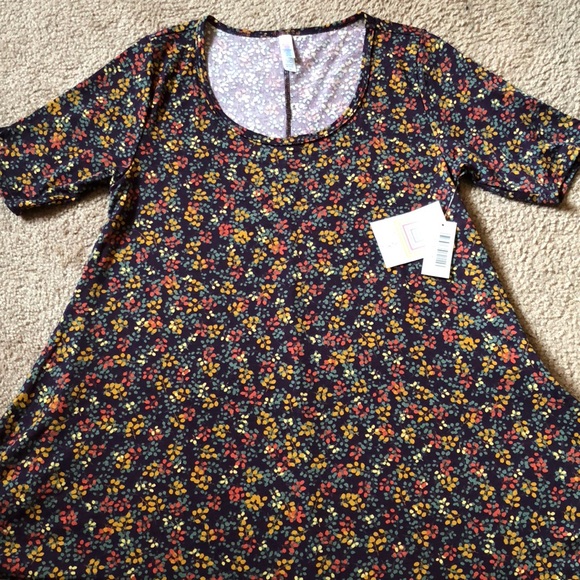 LuLaRoe Floral Perfect Tee - Picture 1 of 5