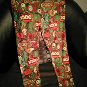 New LuLaRoe TC2 leggings (Holiday)