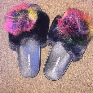 slippers , never worned!