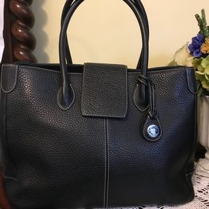 Dooney and Bourke handbag 👜