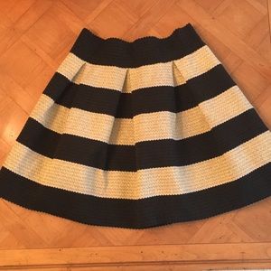 Blank and Gold Stripped Skirt