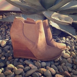 Wedge booties