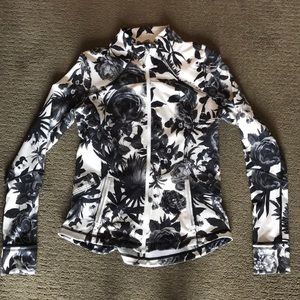 Lululemon jacket size 10