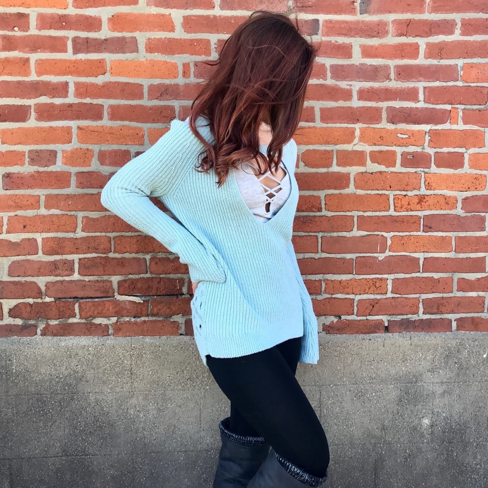 Cozy sweater with crochet back and cutout